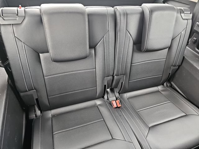 Used 2022 Volkswagen Atlas SE w/ Black Wheel Package FWD image 14