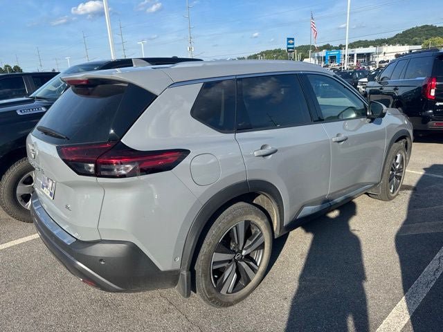 Used 2023 Nissan Rogue SL w/ SL Premium Package FWD image 12