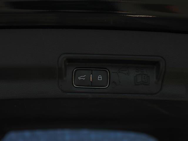 Certified 2021 Ford Explorer Limited w/ Hybrid Equipment Group 310A AWD/4WD image 13