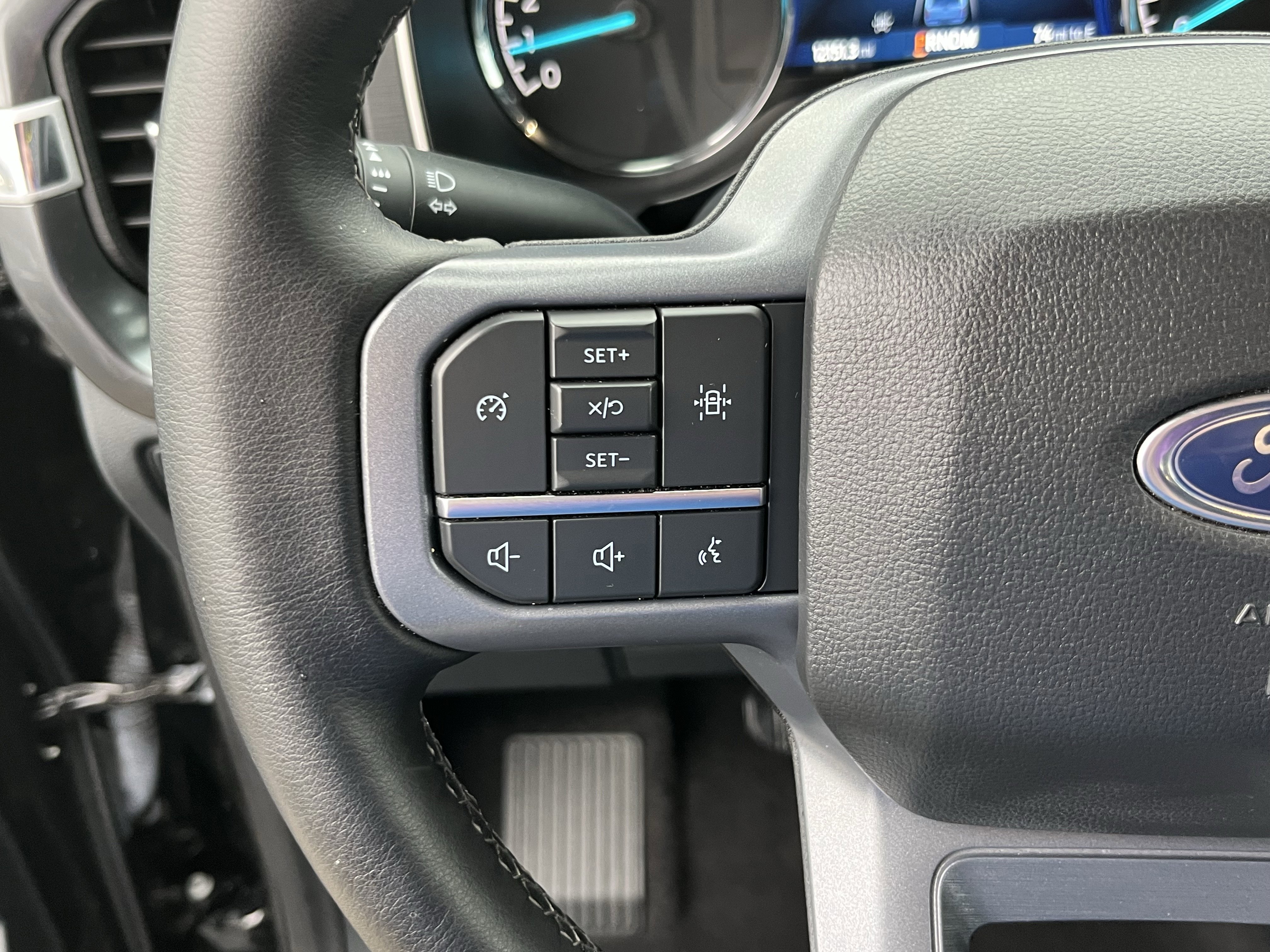 Certified 2023 Ford F150 XLT w/ Equipment Group 302A High image 16