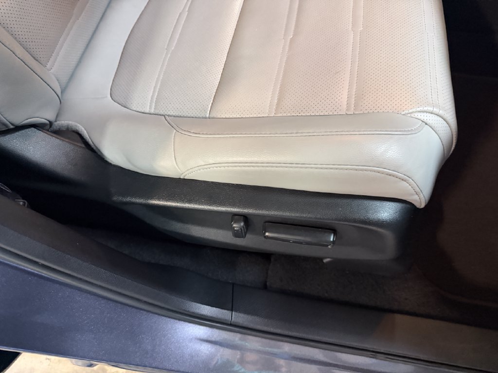 Used 2020 Honda CR-V EX-L image 25
