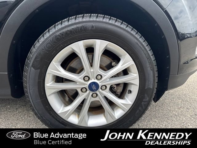 Certified 2018 Ford Escape SE w/ SE Sync 3 Package AWD/4WD image 3