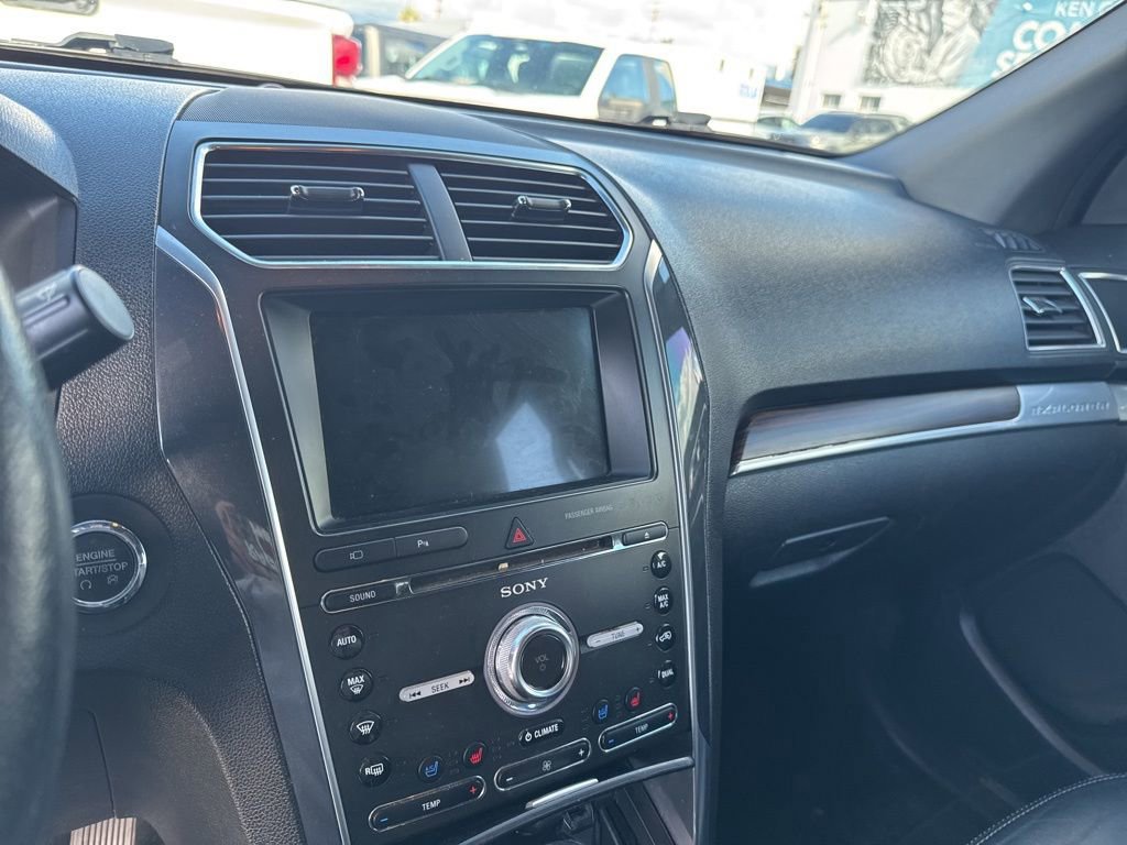 Certified 2018 Ford Explorer Limited image 16