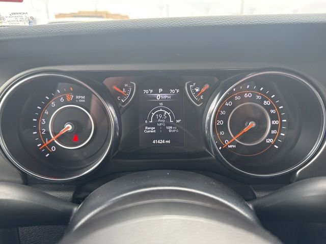 Used 2022 Jeep Gladiator Sport image 9