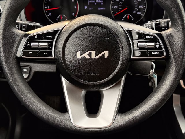 Used 2023 Kia Seltos LX AWD/4WD image 28
