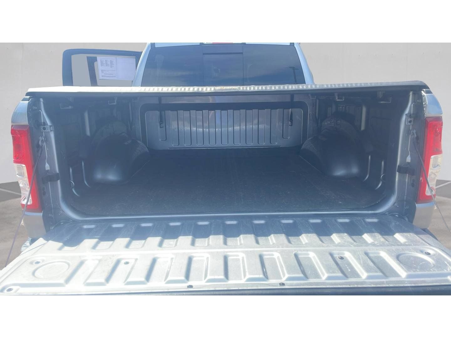 Used 2022 RAM 1500 Big Horn AWD/4WD image 26