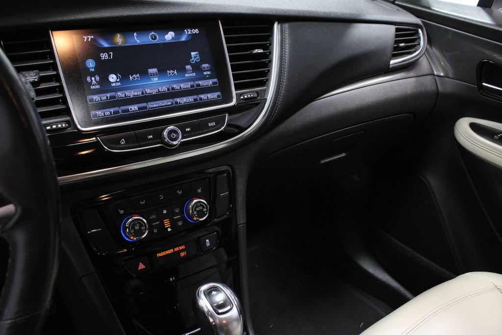 Used 2018 Buick Encore Essence w/ Experience Buick Package FWD image 31