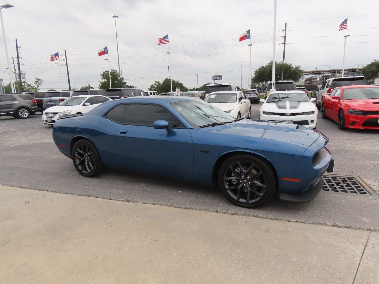 Used 2023 Dodge Challenger R/T w/ Blacktop Package RWD image 7
