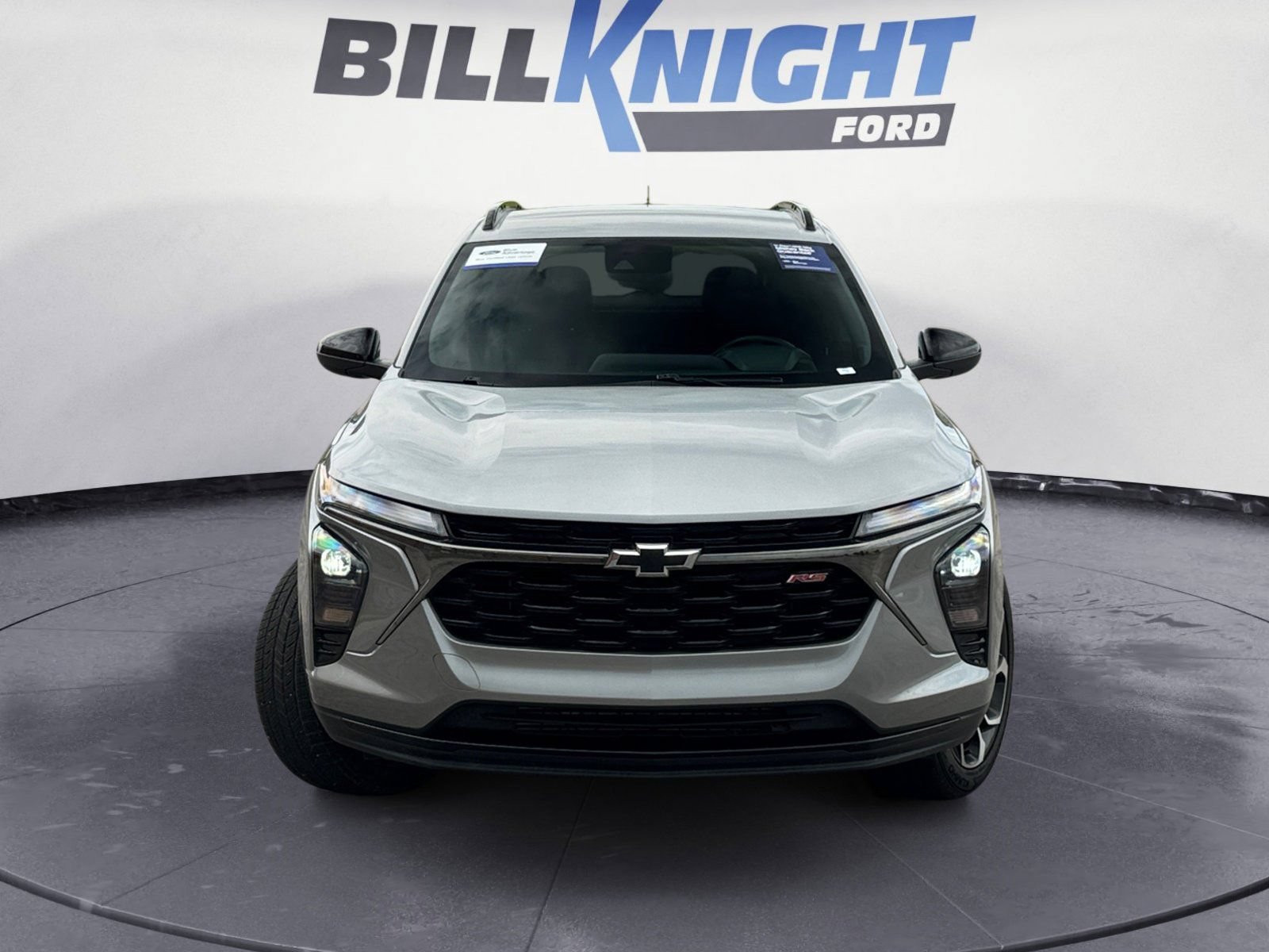 Used 2025 Chevrolet Trax RS FWD image 8