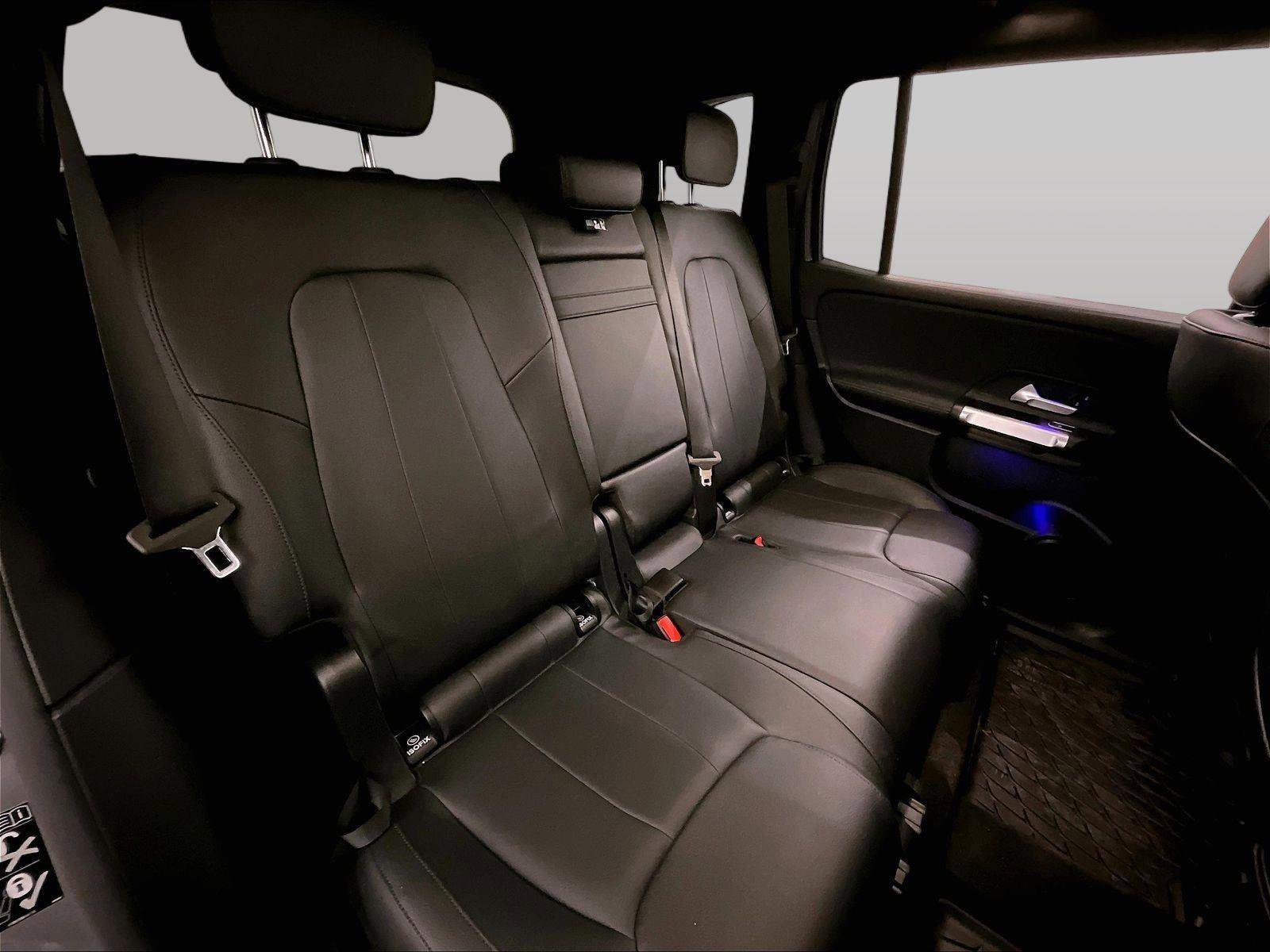 Used 2022 Mercedes-Benz EQB 300 4MATIC image 26