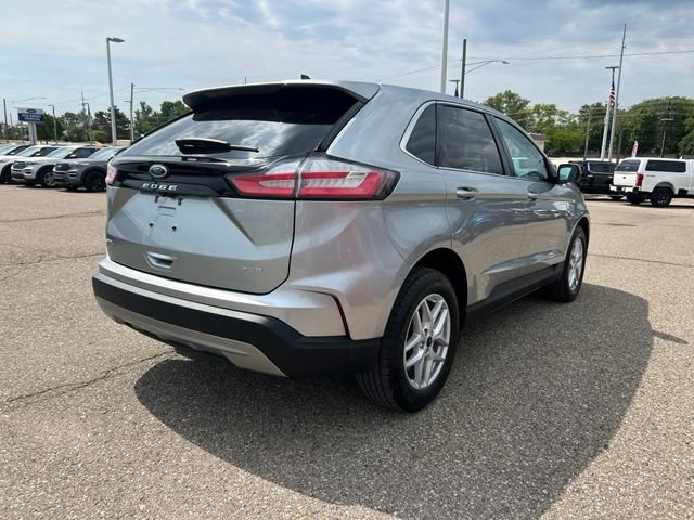 Certified 2024 Ford Edge SEL w/ Convenience Package AWD/4WD image 4