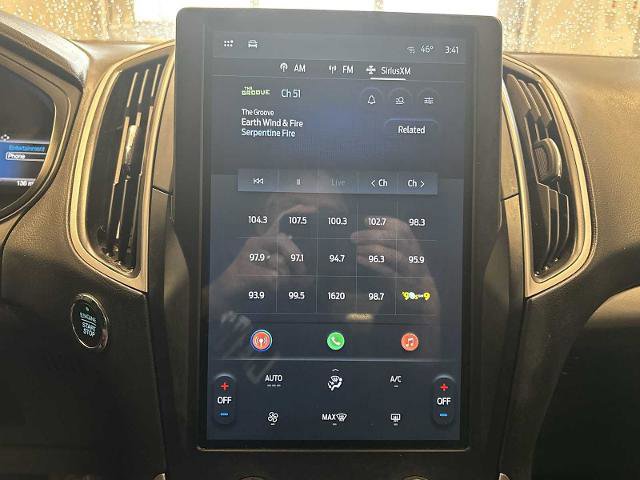 Certified 2024 Ford Edge SE w/ Black Appearance Package image 12