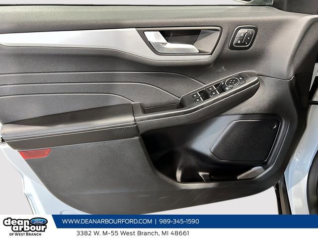 Certified 2025 Ford Escape Platinum AWD/4WD image 11