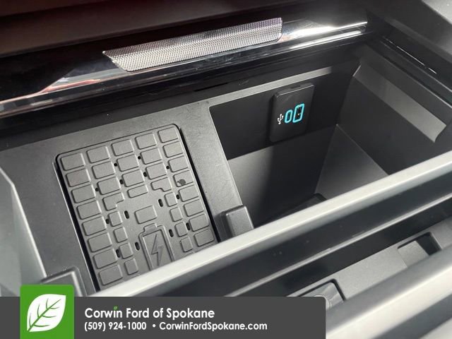 Certified 2024 Ford F250 Lariat w/ Chrome Package image 33