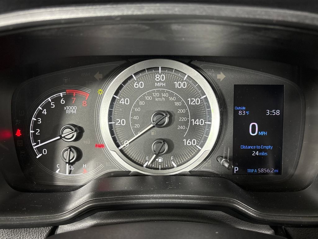 Used 2022 Toyota Corolla LE FWD image 18
