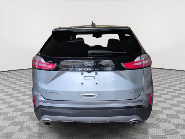 Certified 2024 Ford Edge Titanium AWD/4WD image 8