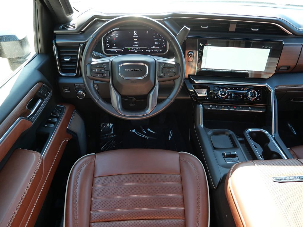Used 2024 GMC Sierra 2500 Denali Ultimate AWD/4WD image 12