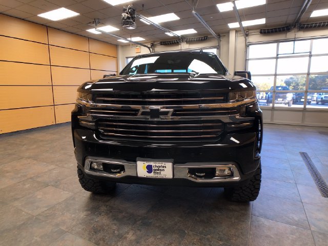 Used 2021 Chevrolet Silverado 1500 High Country w/ Technology Package AWD/4WD image 2