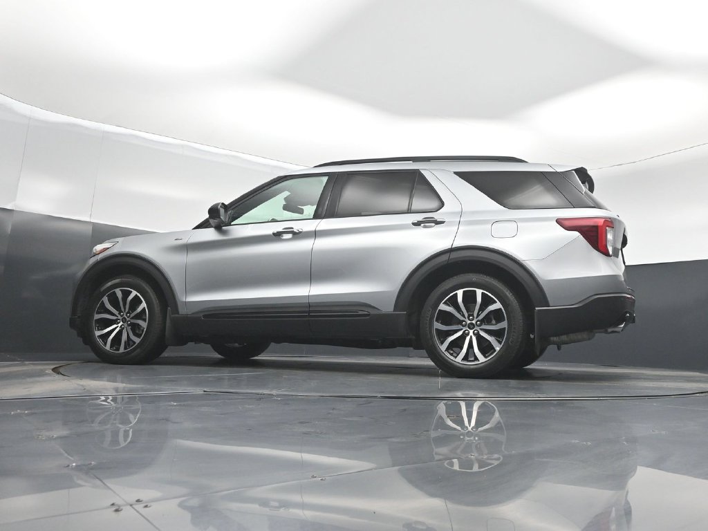 Certified 2023 Ford Explorer ST-Line w/ Class IV Trailer Tow Package RWD image 53