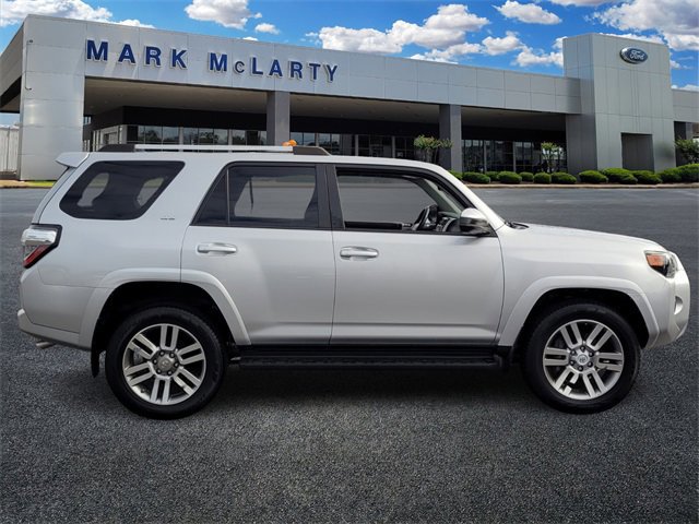 Used 2020 Toyota 4Runner SR5 image 6