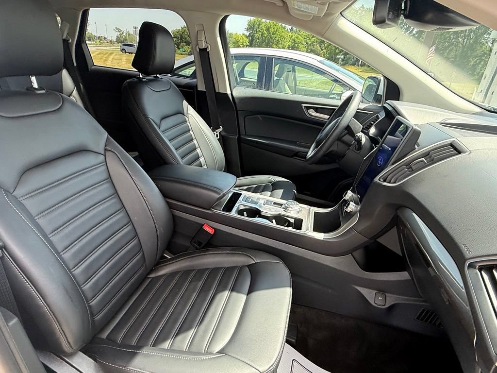 Certified 2024 Ford Edge SEL w/ Convenience Package AWD/4WD image 13