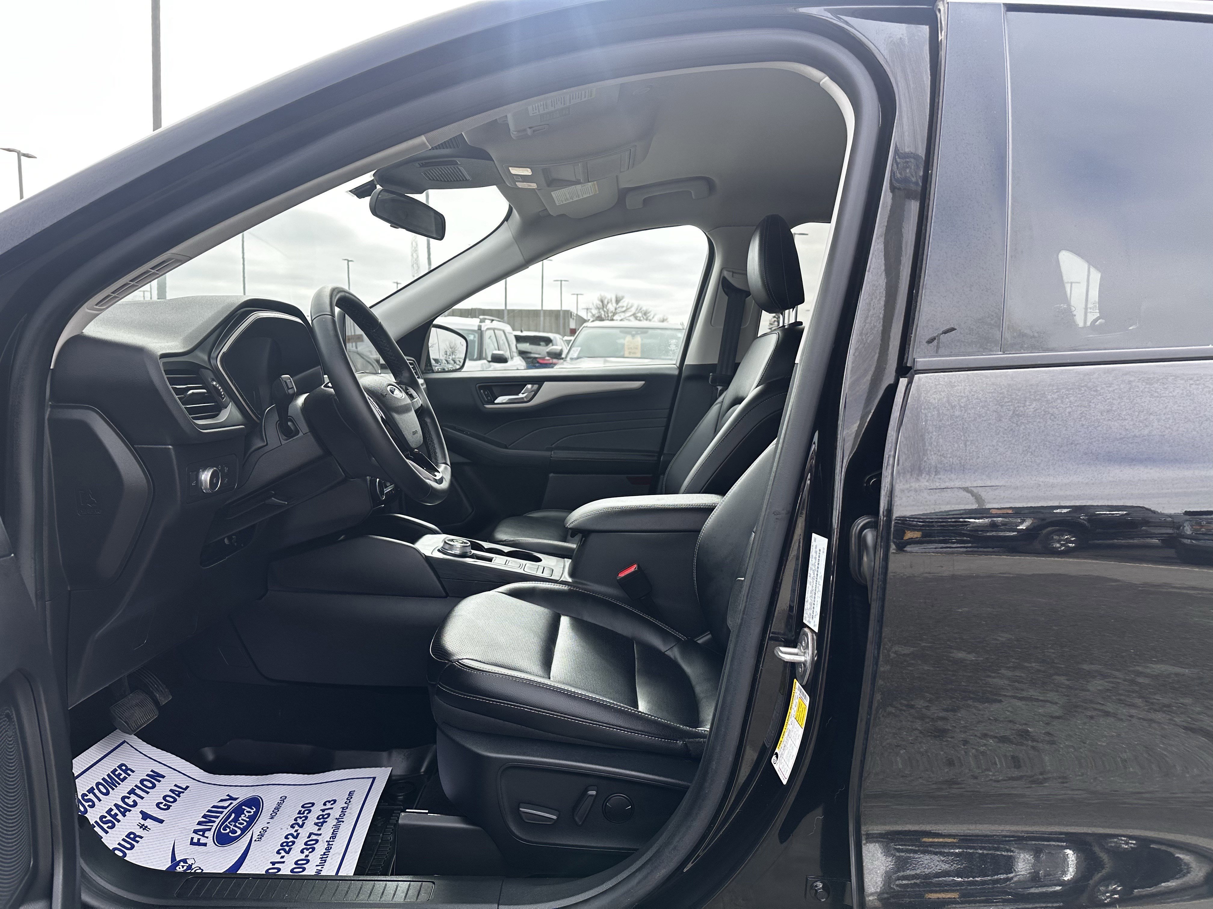 Certified 2022 Ford Escape SEL w/ Technology Package image 18