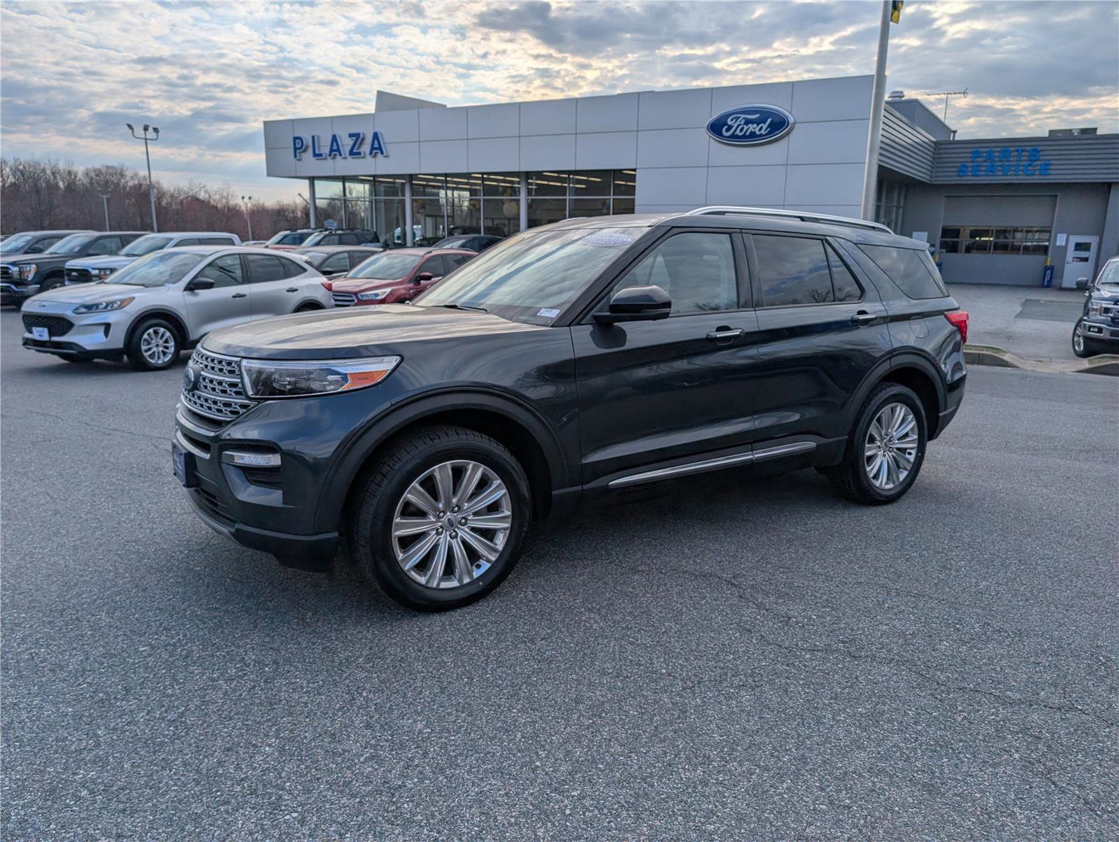 Certified 2022 Ford Explorer Limited w/ Hybrid Equipment Group 310A image 2
