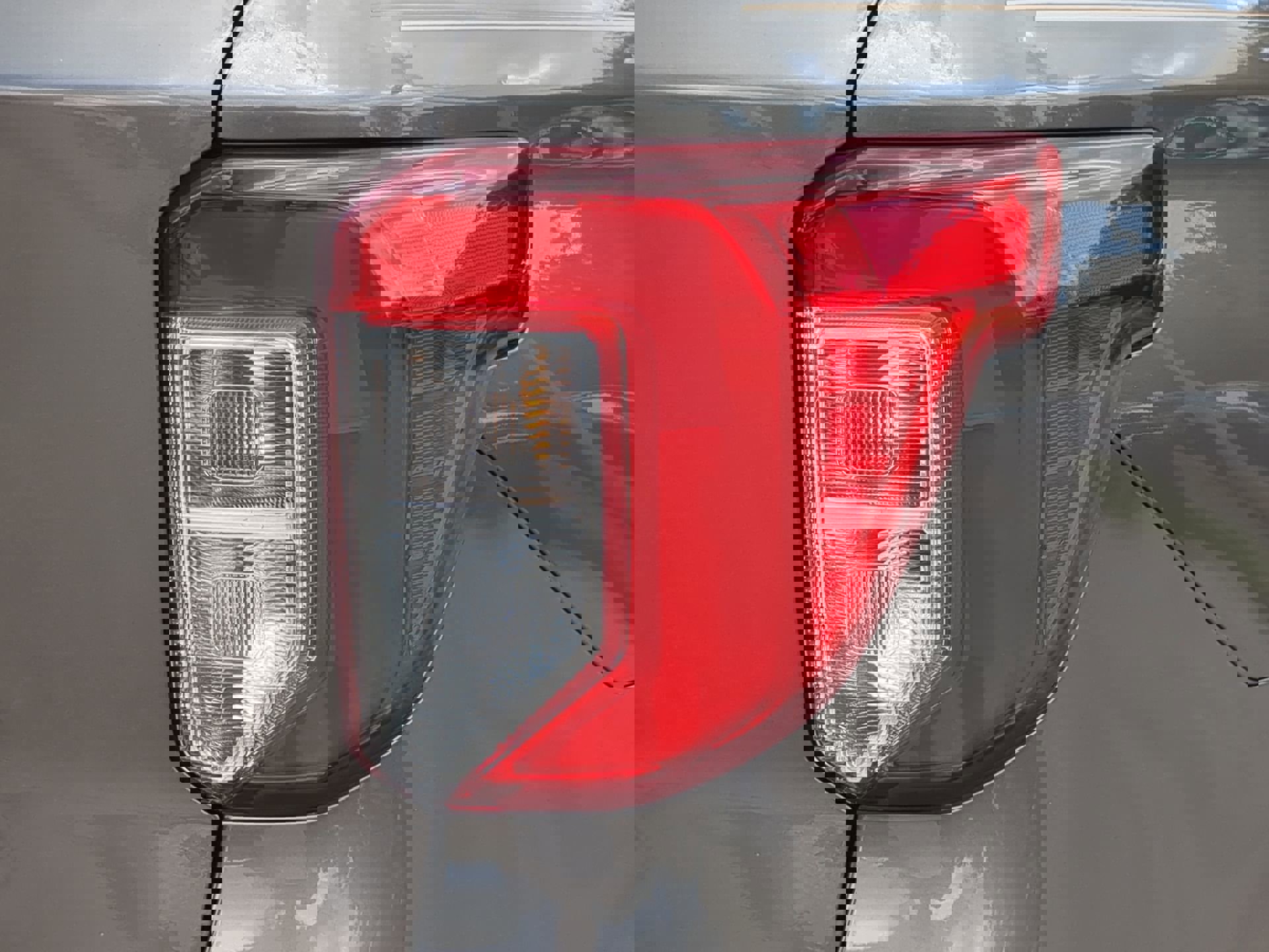 Certified 2021 Ford Explorer Limited w/ Equipment Group 301A image 37