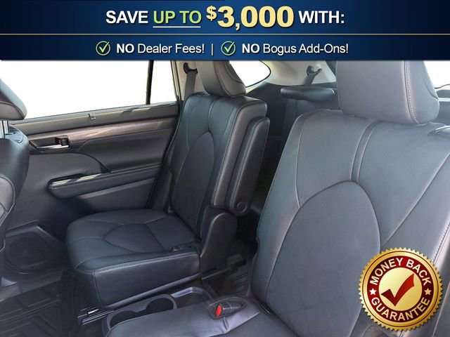 Used 2024 Toyota Highlander Platinum FWD image 21