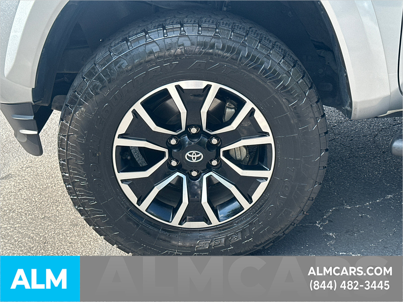 Used 2022 Toyota Tacoma TRD Sport w/ TRD Premium Sport Package AWD/4WD image 12