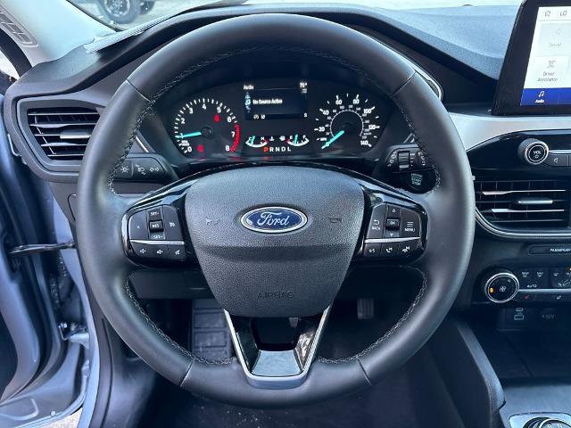 Certified 2022 Ford Escape SE w/ Cold Weather Package image 17