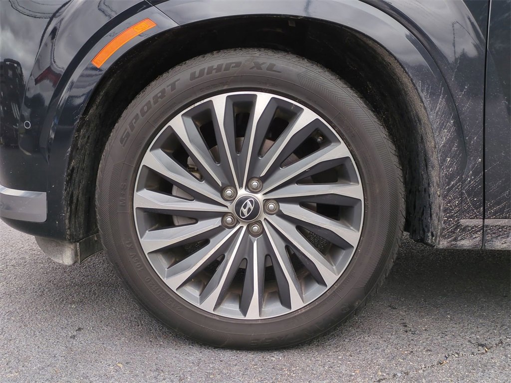 Used 2024 Hyundai Palisade Calligraphy image 11