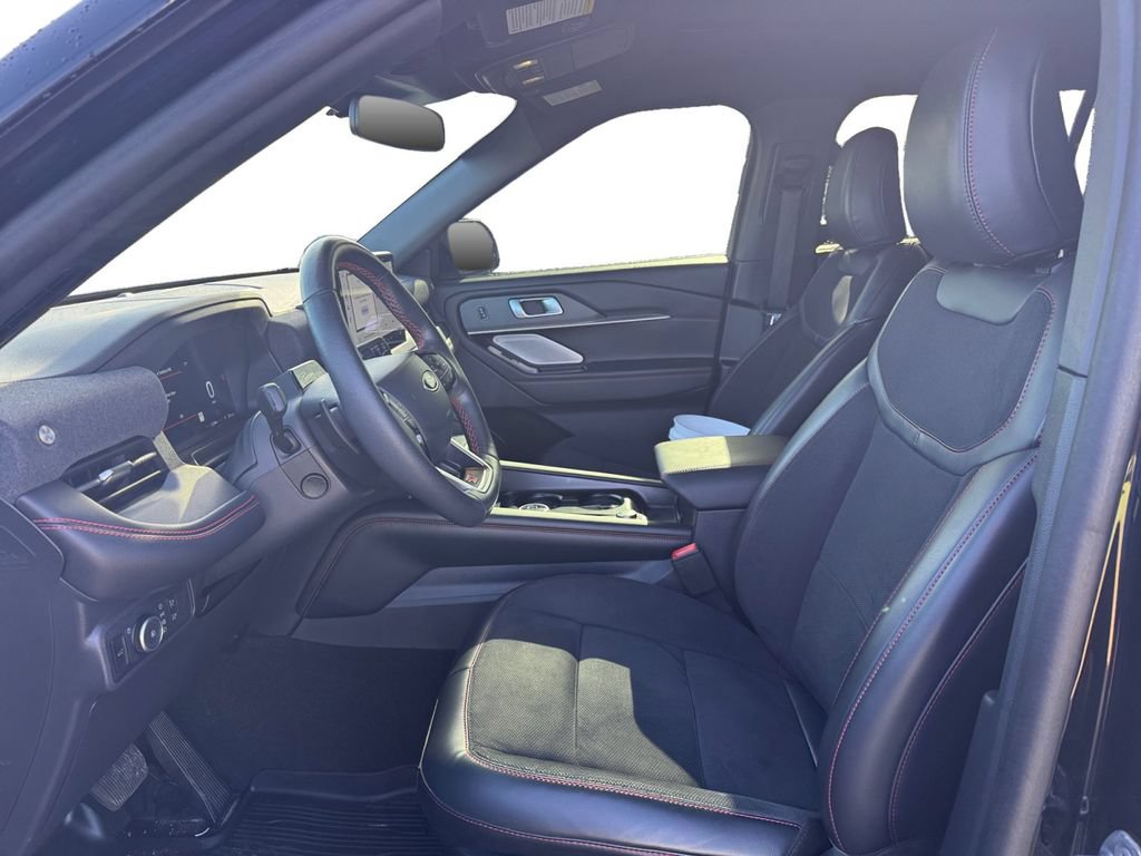 Certified 2025 Ford Explorer ST AWD/4WD image 13