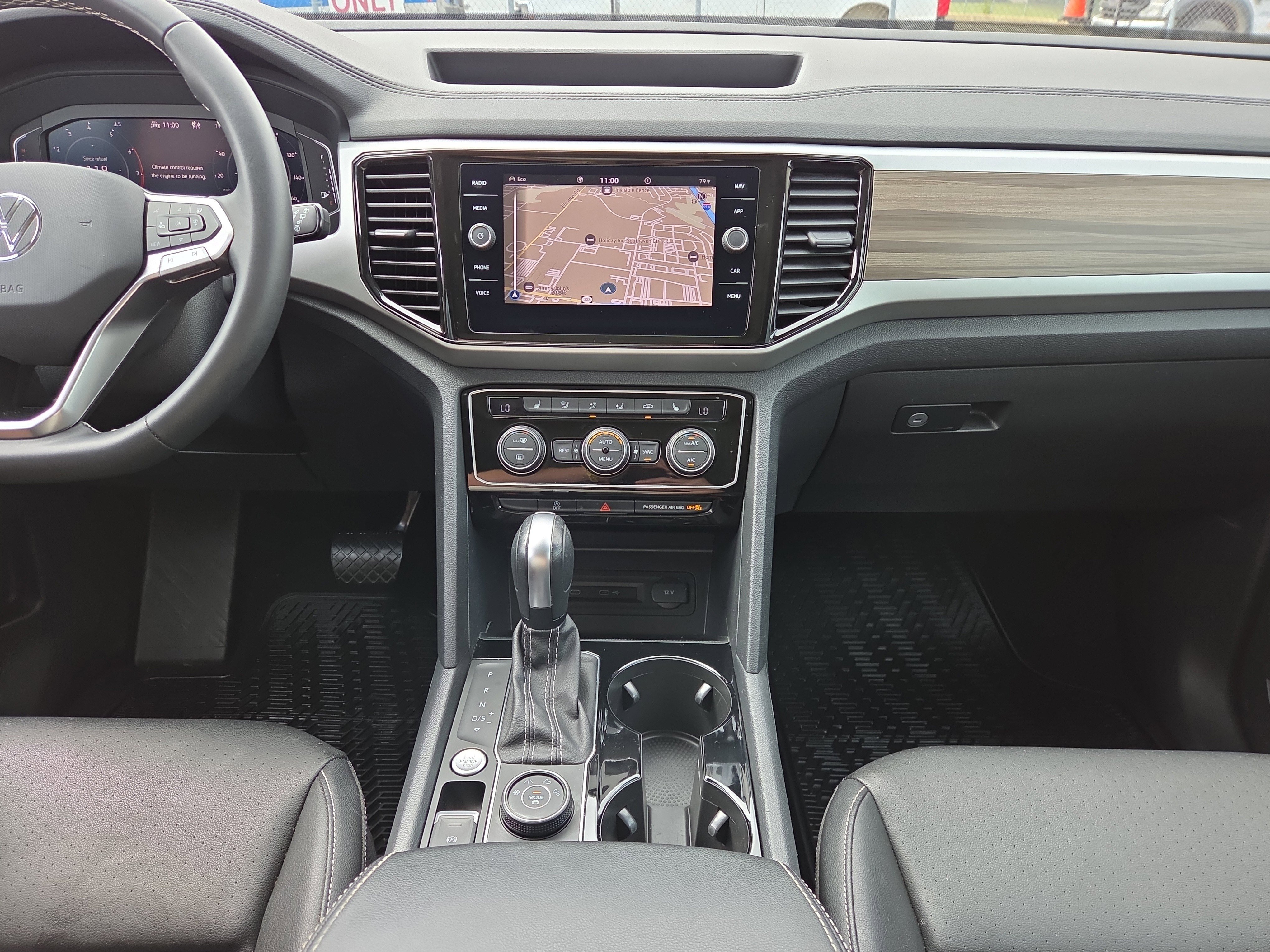 Used 2023 Volkswagen Atlas SEL AWD/4WD image 24