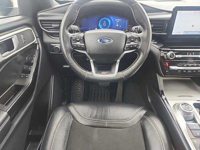 Certified 2022 Ford Explorer ST image 9