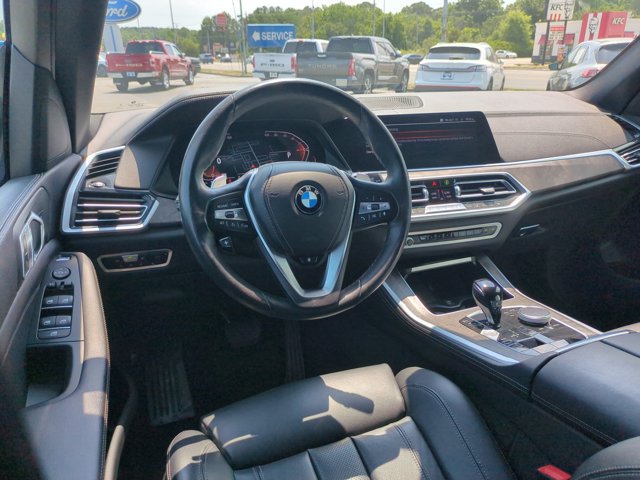 Used 2022 BMW X5 xDrive40i w/ Parking Assistance Package AWD/4WD image 31