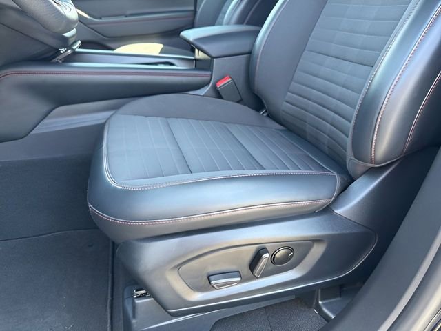 Certified 2025 Ford Explorer ST-Line w/ Premium Package RWD image 19