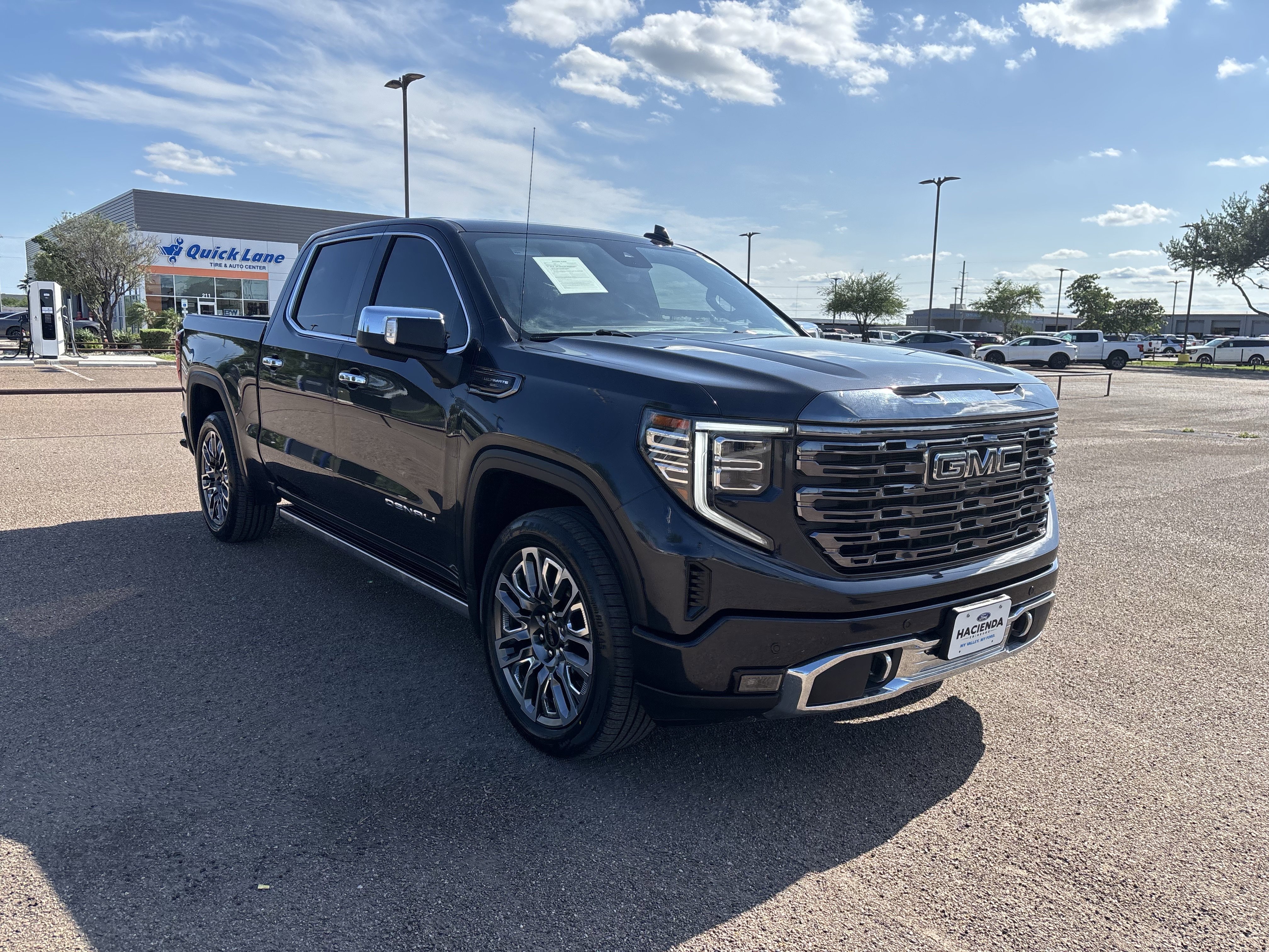 Used 2024 GMC Sierra 1500 Denali Ultimate AWD/4WD image 5