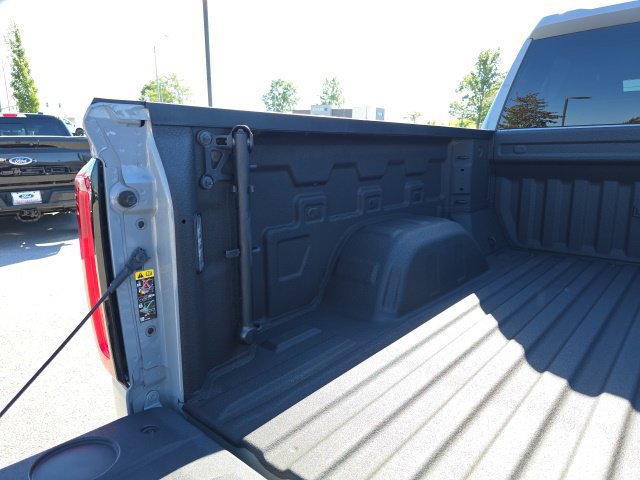 Used 2024 GMC Sierra 1500 AT4 w/ Technology Package AWD/4WD image 17