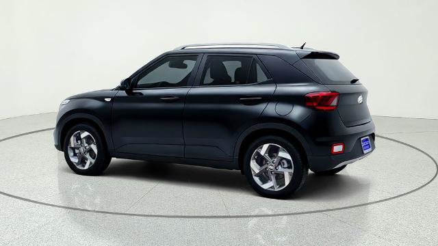 Used 2025 Hyundai Venue SEL FWD image 5