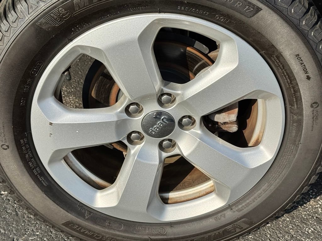 Used 2019 Jeep Compass Latitude w/ Popular Equipment Group AWD/4WD image 25