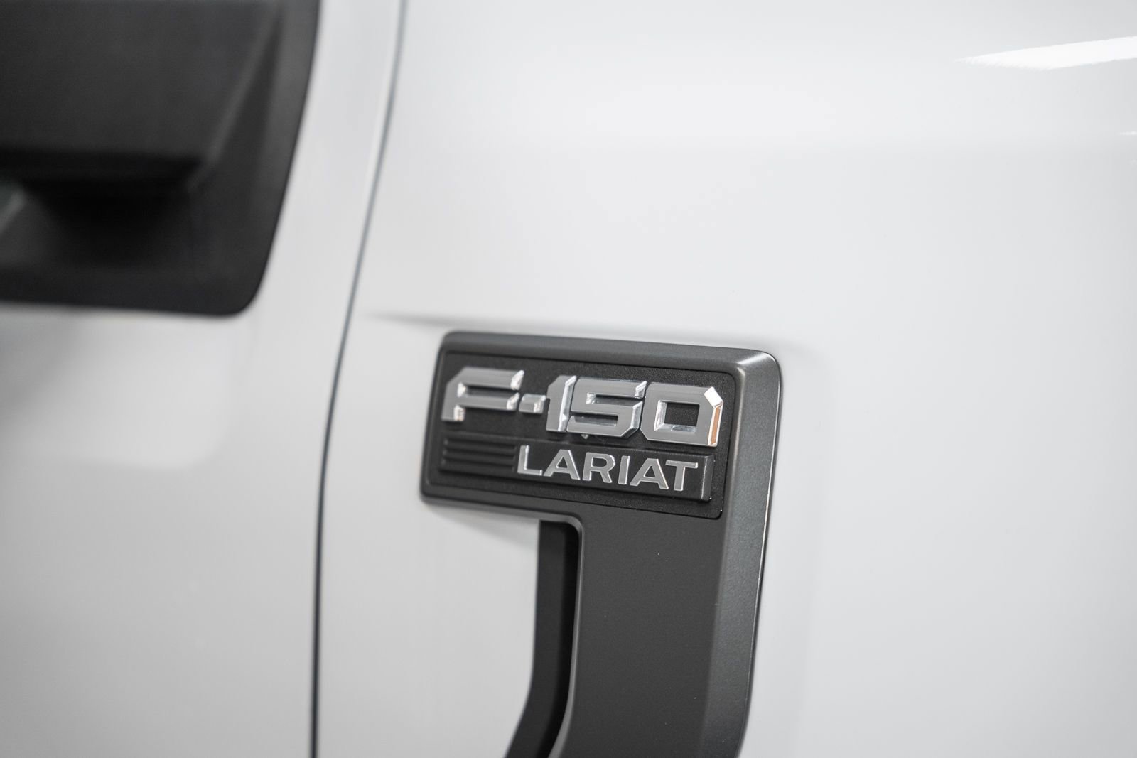 Certified 2023 Ford F150 Lariat w/ Equipment Group 502A High image 13