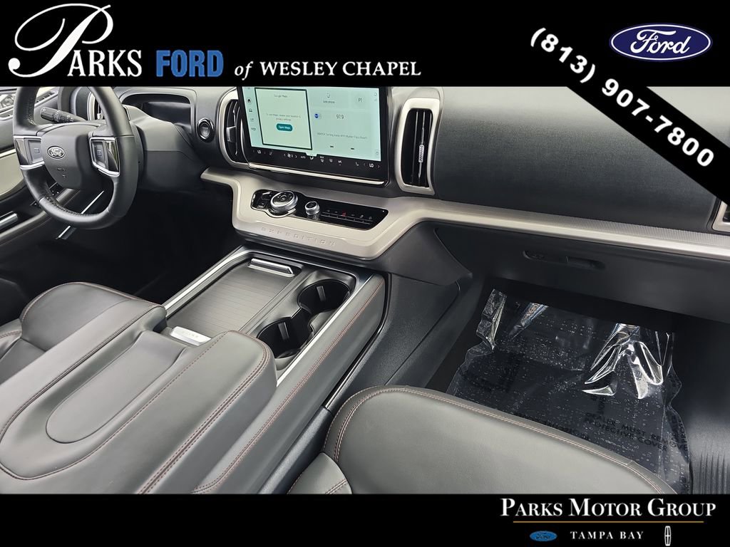 Certified 2025 Ford Expedition Active image 11