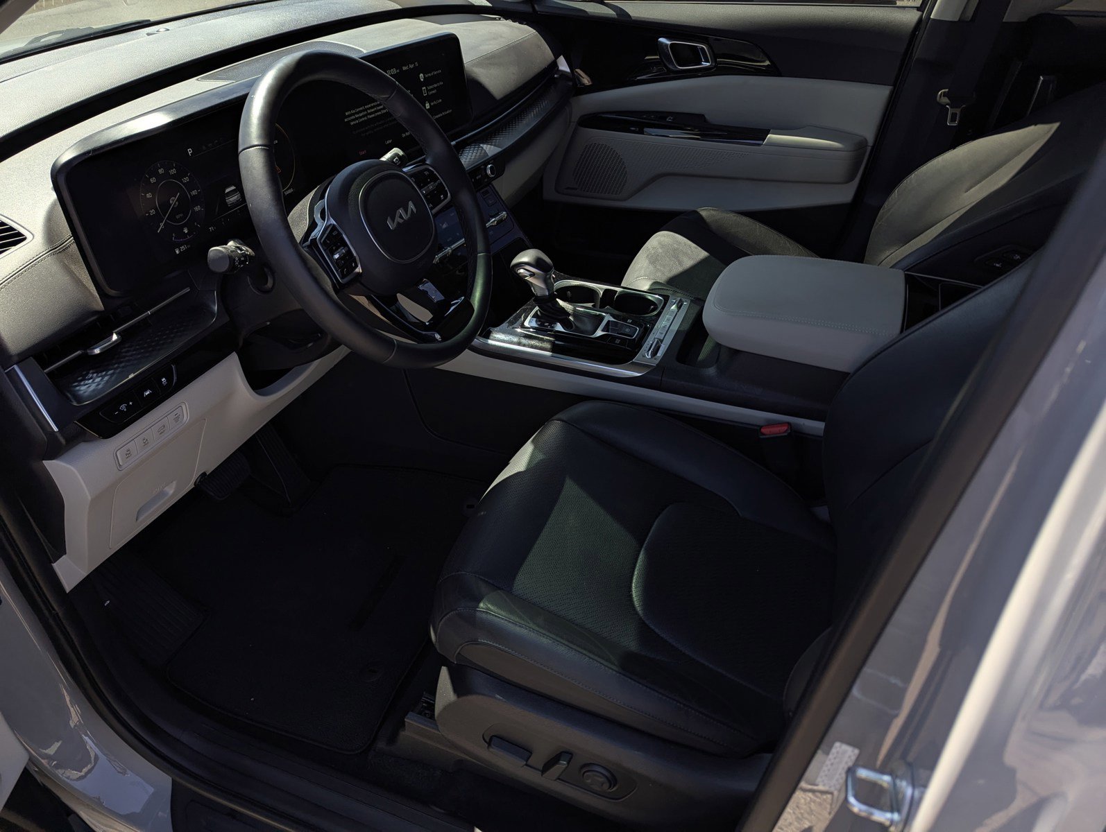 Used 2024 Kia Carnival SX Prestige FWD image 9