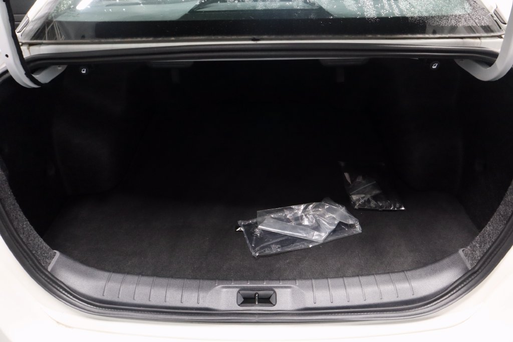 Used 2025 Nissan Altima 2.5 S FWD image 13