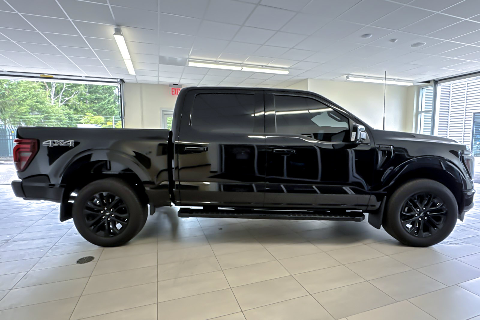 Certified 2025 Ford F150 Lariat AWD/4WD image 3