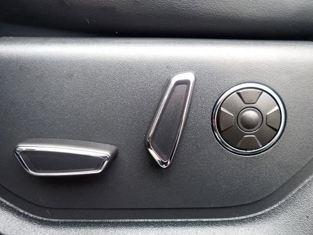 Certified 2022 Ford F350 Platinum w/ FX4 Off-Road Package image 23