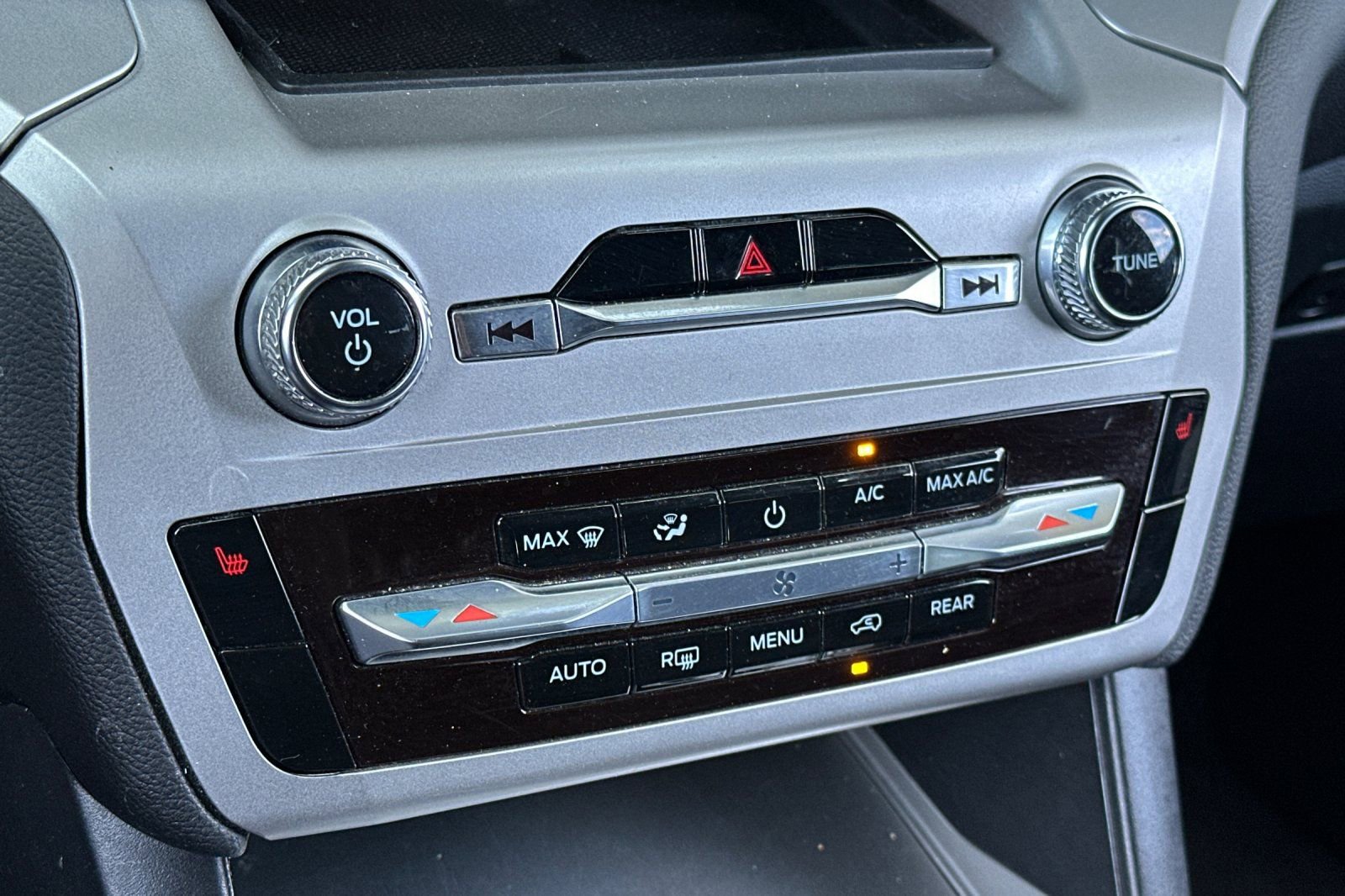 Certified 2022 Ford Explorer XLT image 19