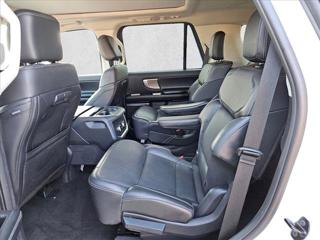 Certified 2025 Ford Expedition Platinum AWD/4WD image 14