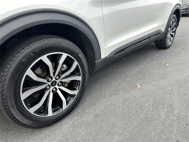 Certified 2022 Ford Explorer ST-Line w/ Class IV Trailer Tow Package image 13